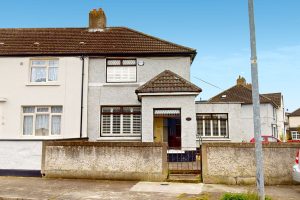 43 Glenshesk Road, Whitehall, Whitehall, Dublin 9, D09EW44 - 1